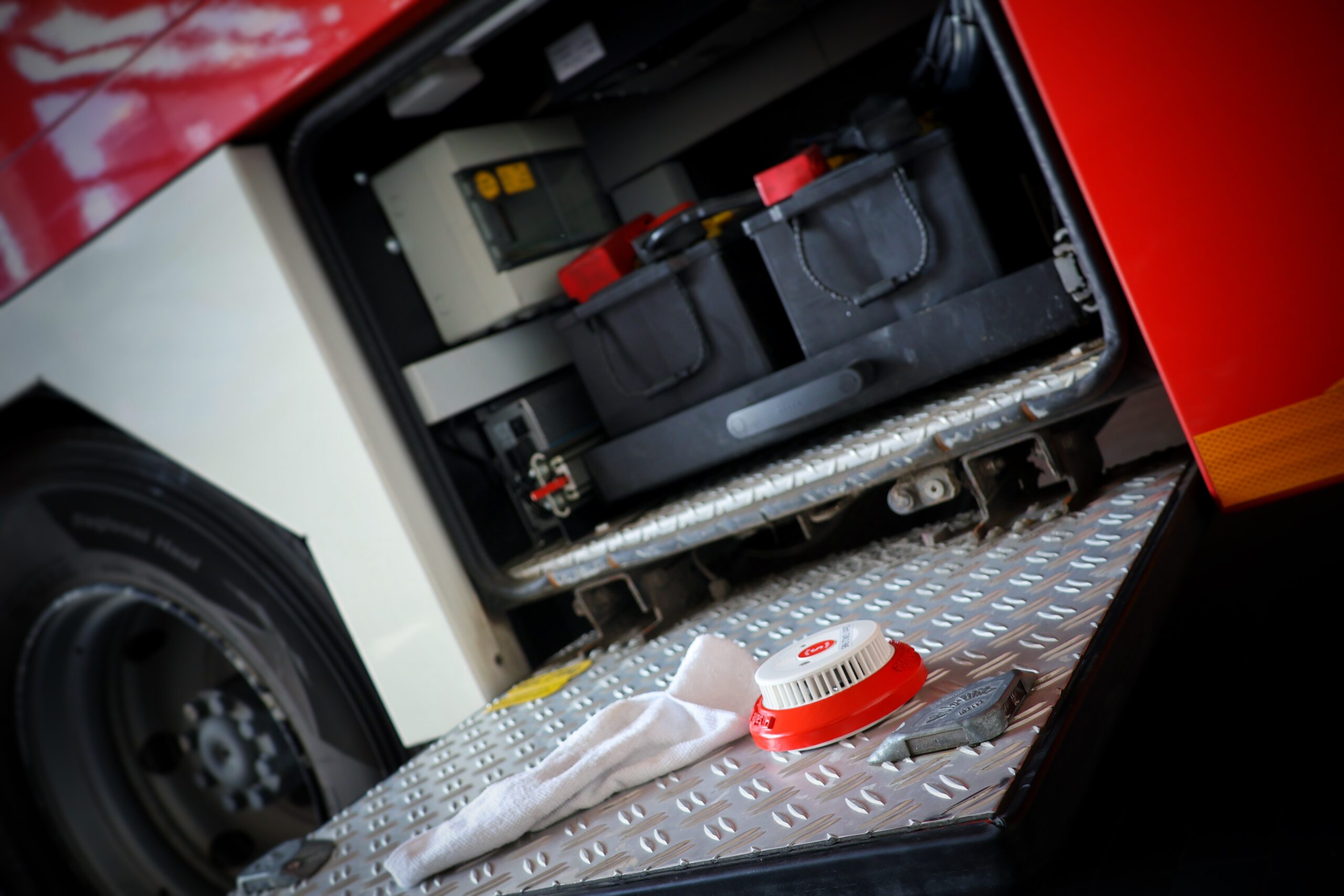 Rauchmelder_Fahrzeuge_FFO_SafeFireHouse_Installation (13)