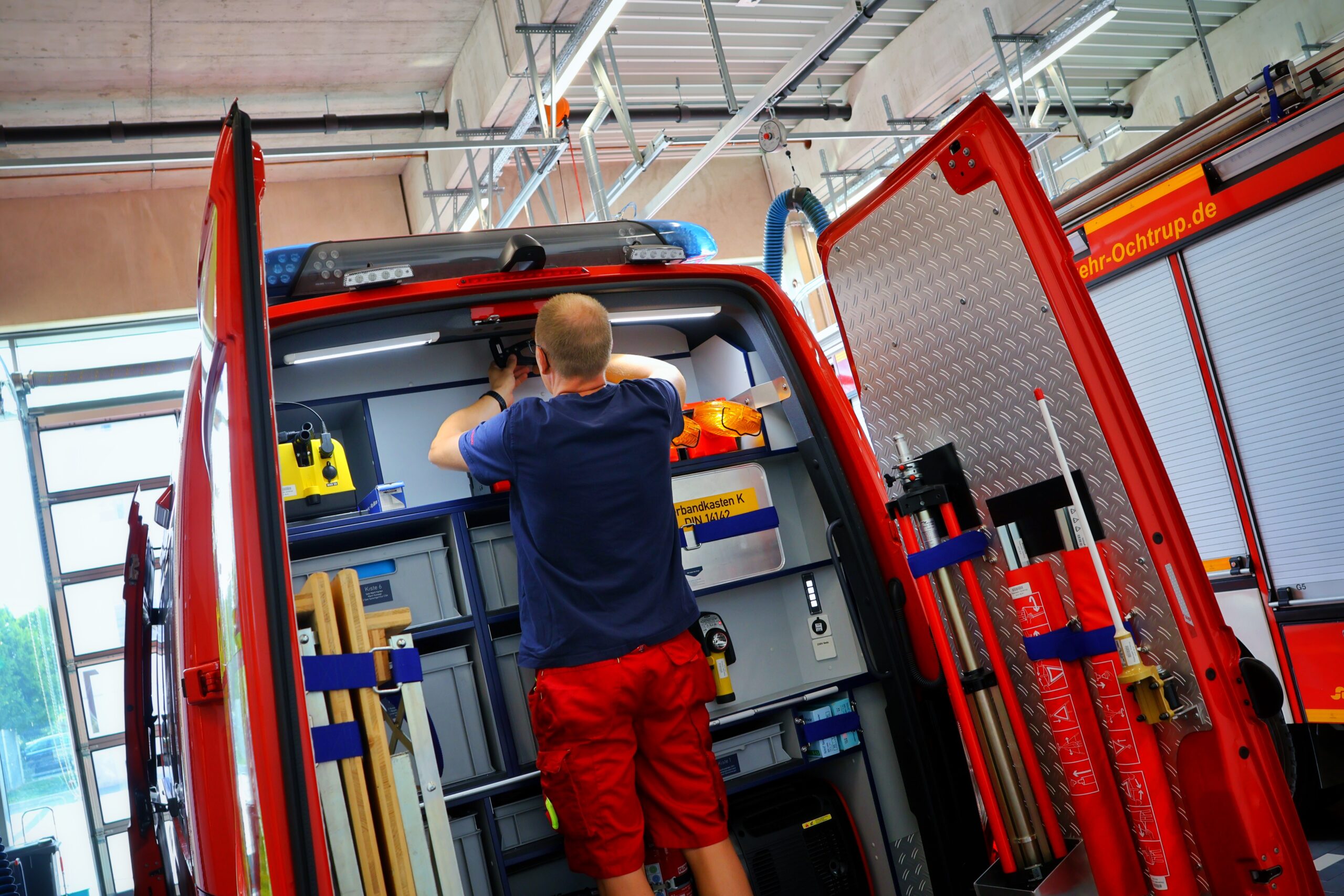 Rauchmelder_Fahrzeuge_FFO_SafeFireHouse_Installation (3)